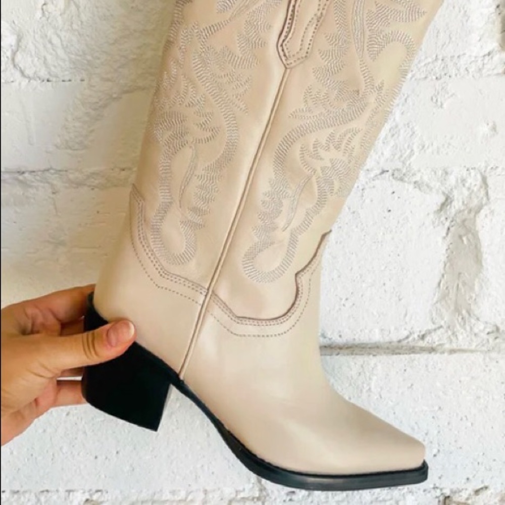 JEFFREY CAMPBELL  Dagget Boot Natural NWOT - Picture 6 of 16